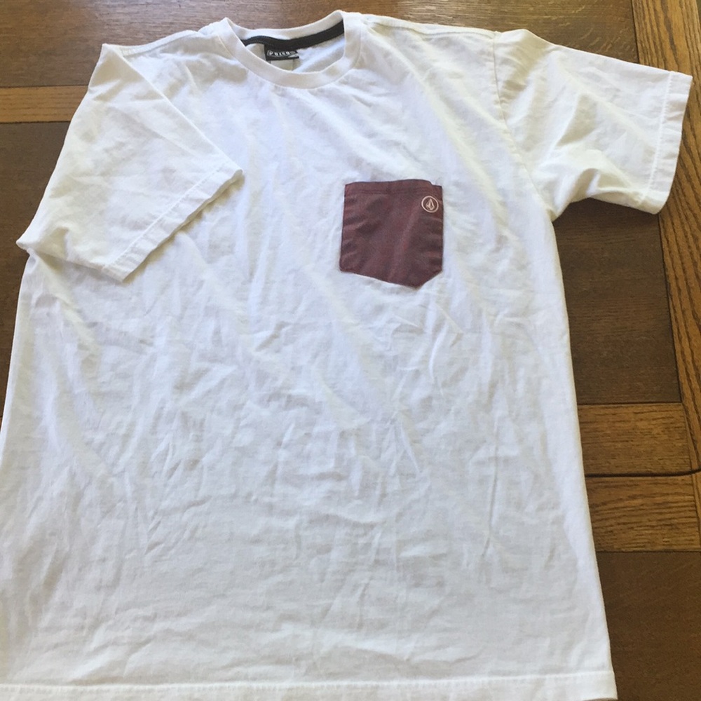 Men’s Volcom pocket T shirt